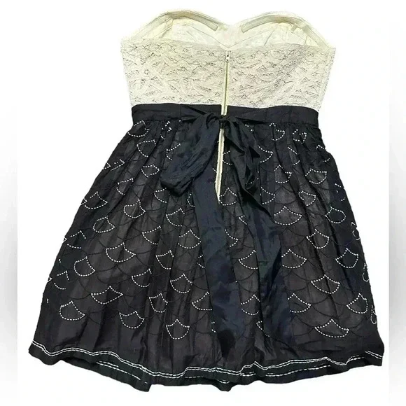 NWT Anthropologie Meadow Rue Womens 8 Lace Dress Black Ivory Strapless - Picture 5 of 9